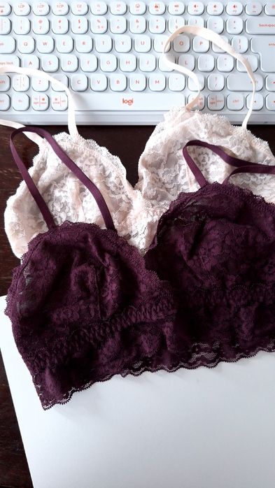 Set de doua sutiene moi de dantela H&M