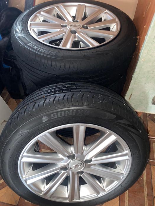 Продам диски с резиной