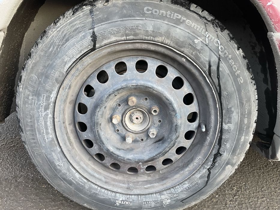 195/65/15. 205/65/15