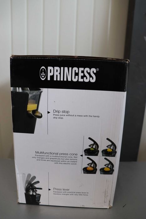Сокоизстисквачка за цитруси Princess, черна, цитрус преса