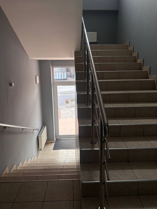 В аренду!  Адрес: Коратош 66, Рядом с мечетью Караташ