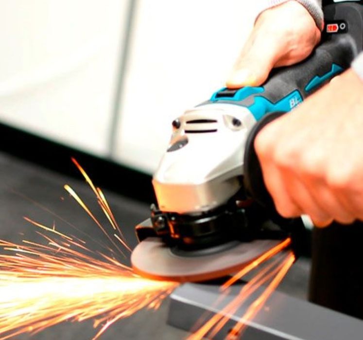 Акумулаторен Ъглошлайф Makita DGA504Z