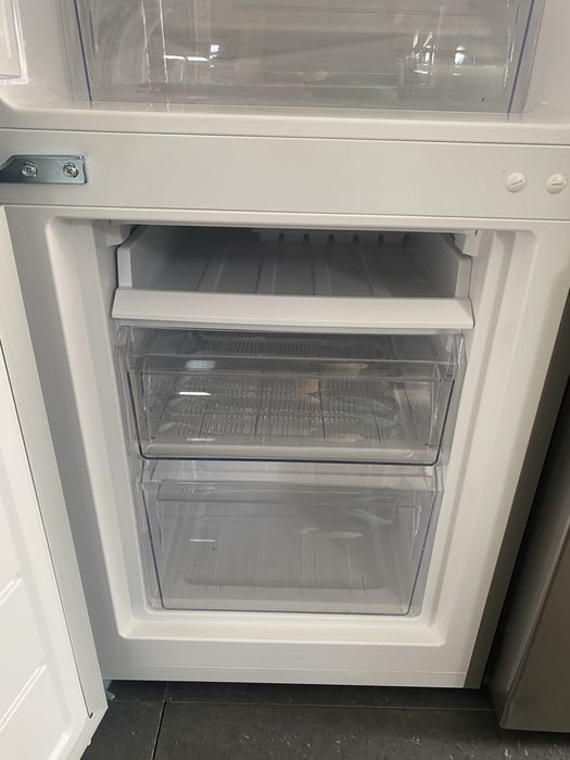 Хладилник с фризер Bomann 175 l