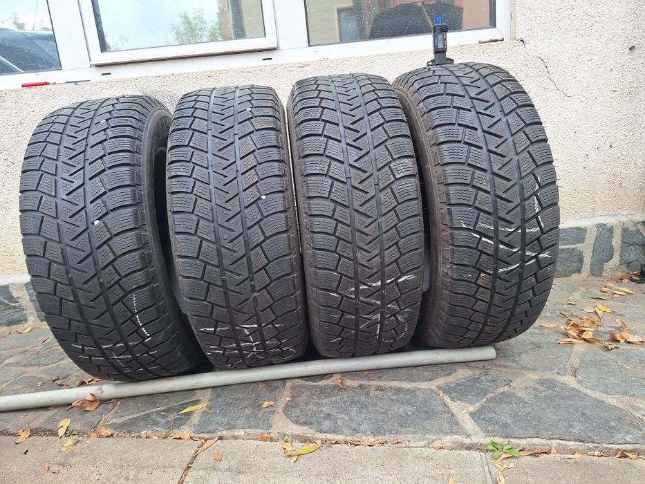 7mm! 235 60 16 Michelin alpin latitude