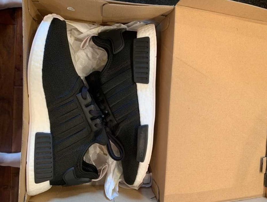 Дамски маратонки   ADIDAS NMD_R1   Оригинални   EU40 2/3