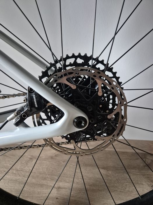 Vând Specialized Epic