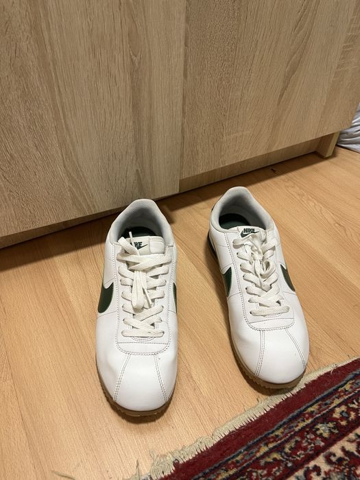 Продам кроссовки Nike - оригинал