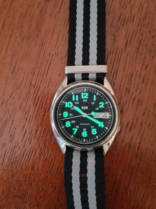 Лот автоматични часовници Seiko5 и Orient