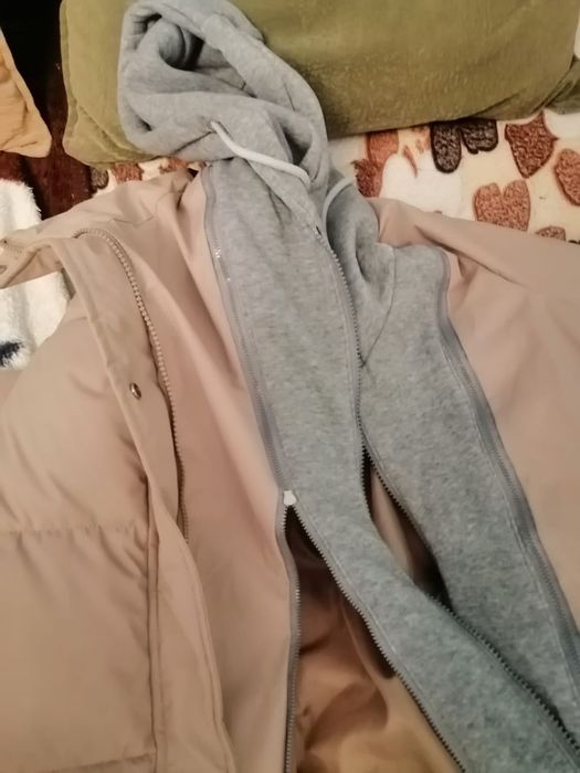 Продам зимнюю куртку.