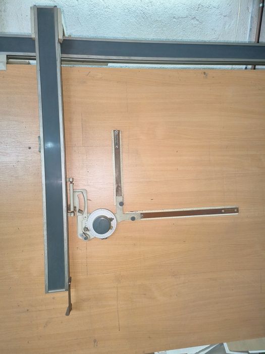 Planșetă desen tehnic