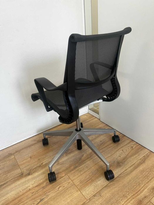 Refurbished Herman Miller Setu