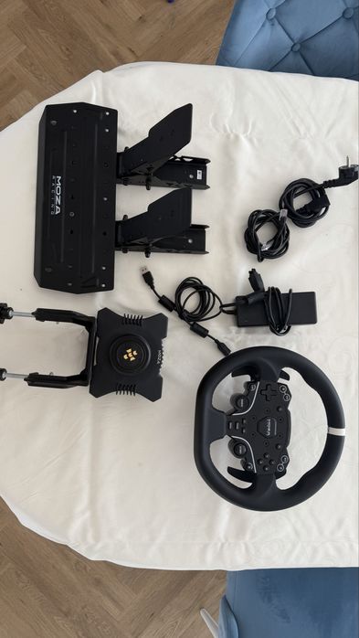 Moza Racing R5 bundle