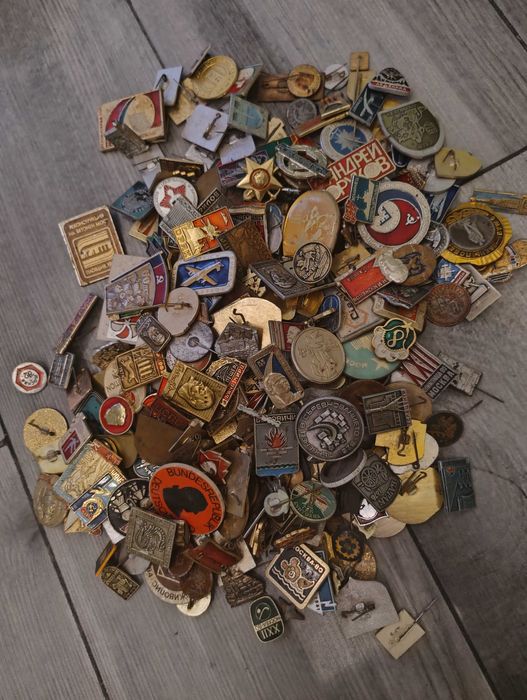 Колекция значки от соца