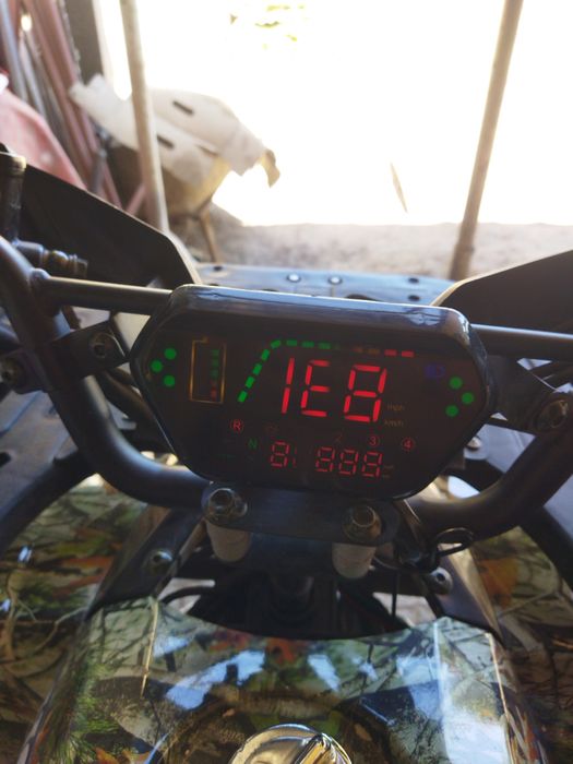 Продам квадроцикл  Honda 150 кубов.