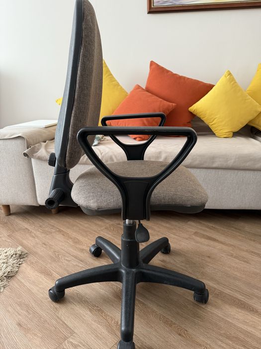 Продам кресло б/у