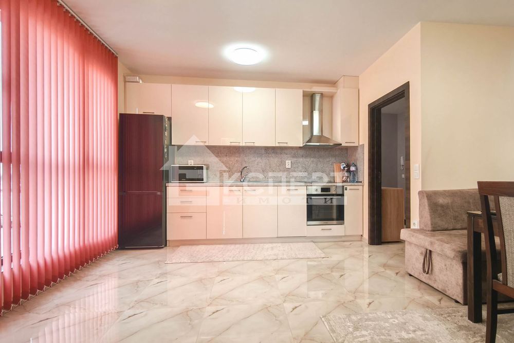 Продава се Двустаен апартамент в Пловдив, Остромила - 68 кв.м за 1984 €/кв.м - Снимка #1