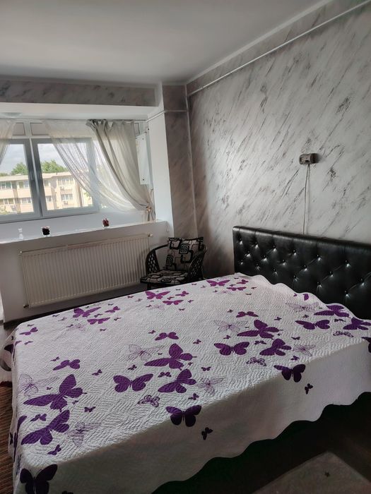 Închiriez apartament zona magazinului Reno