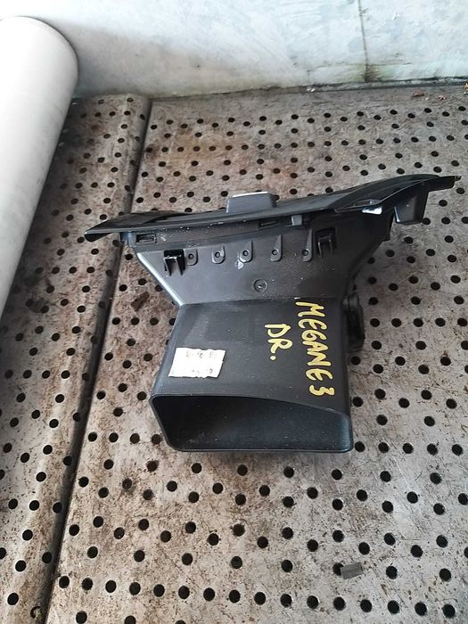 Grila aer ventilatie bord dreapta renault megane 3
