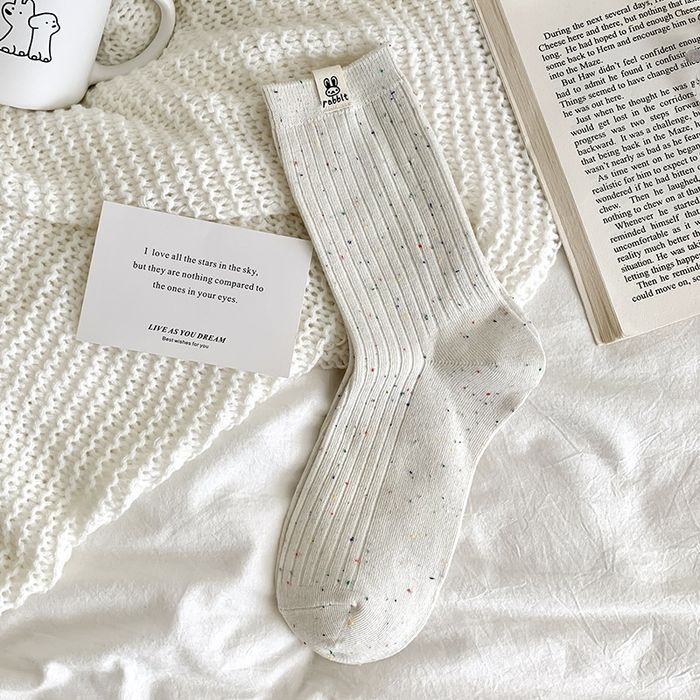 Комфортные носки унисекс в крапинку с кроликом