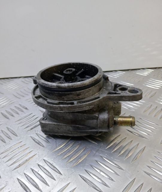 Pompa vacuum 2246126 BMW Seria 5 E39