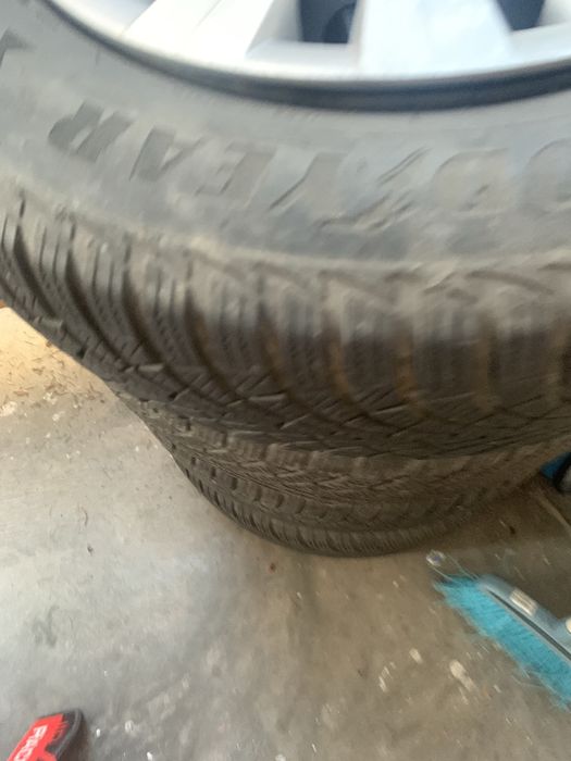 Genti, cauciucuri de iarna si capace WV pe 15