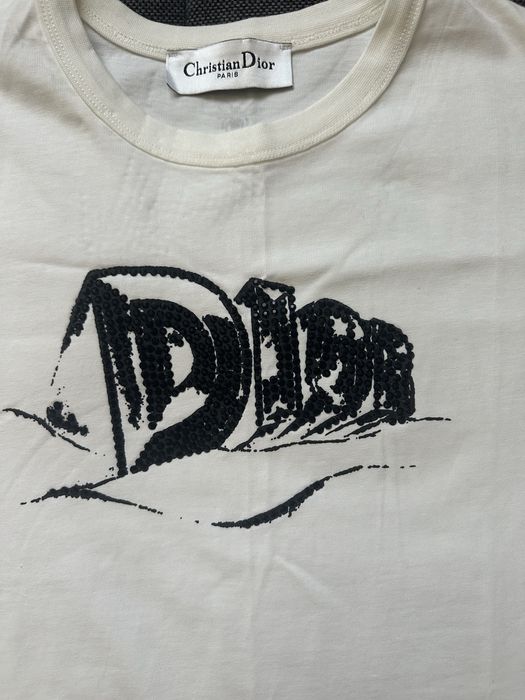 Tricou Dior nou fara eticheta