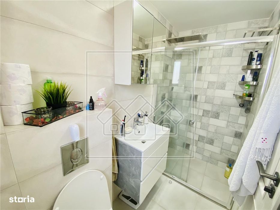 Penthouse mobilat si utilat modern cu terasa de 40 mp