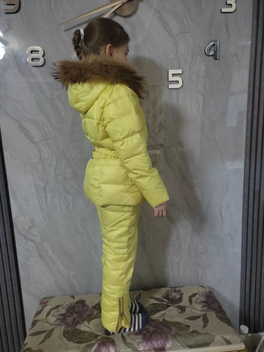 Продам комплект на девочку