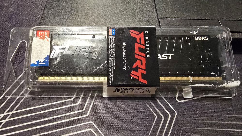Memorie RAM  8GB DDR5 6000MHz CL36 Kingston FURY Beast