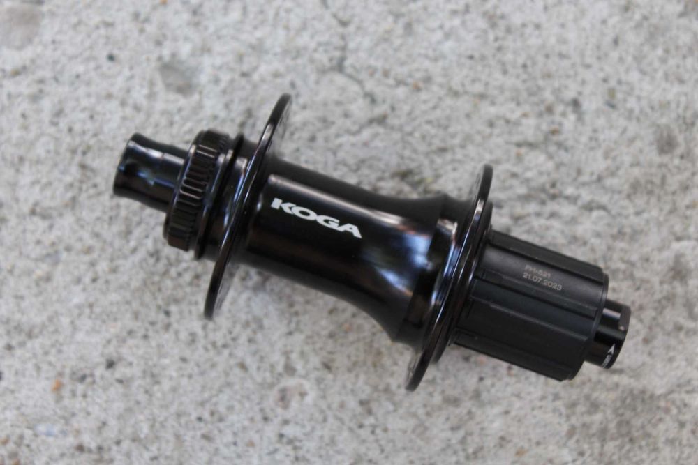 Formula ECT-148S CL Shimano HG Boost butuc spate 32 gauri