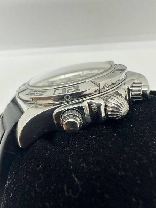 Ceas Breitling Chronomat 44 mm Ref. No. AB0110 -A-