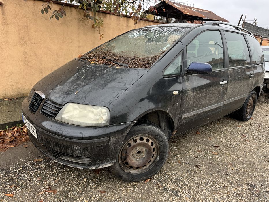 Продавам сеат алхамбра на части