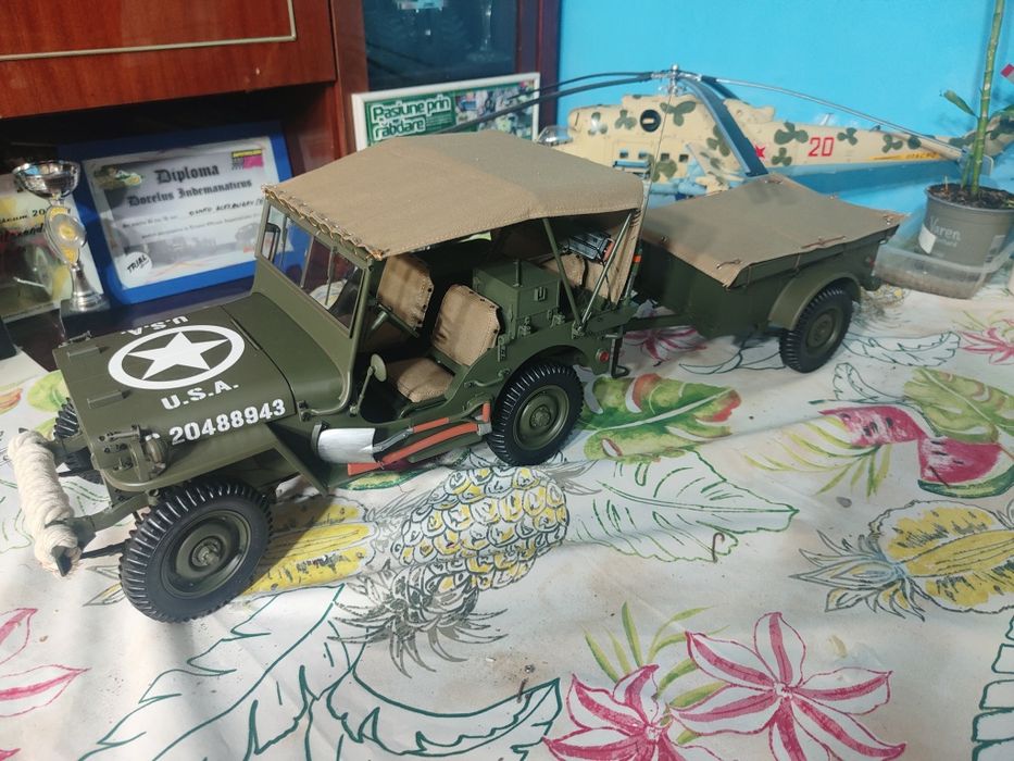 Macheta Jeep Willys 1/8 (45 cm lungime ]
