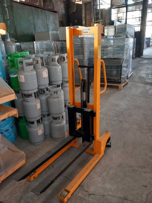 Transpalet manual cu catarg- Qtek 500 kg