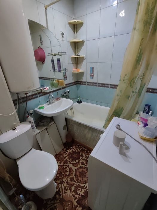 Продам  2 х комн. Квар. 2-27, 4 этаж