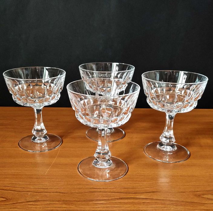 Масивни кристални чаши комплект от 4 бр.