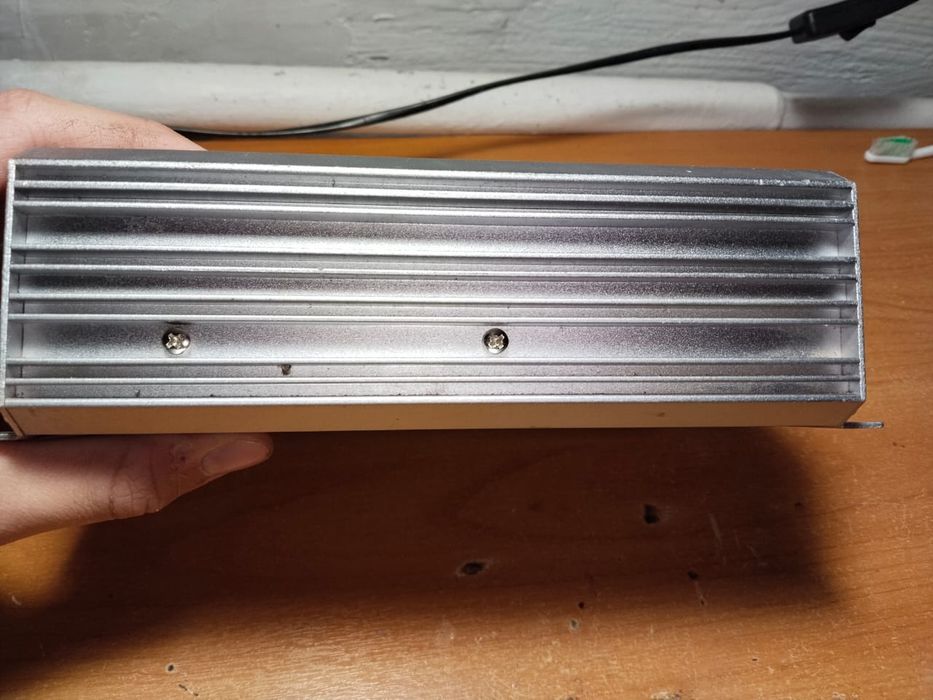 Инвертор 24v to 220v 1000/2000w