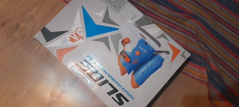 Продам коньки для девочек