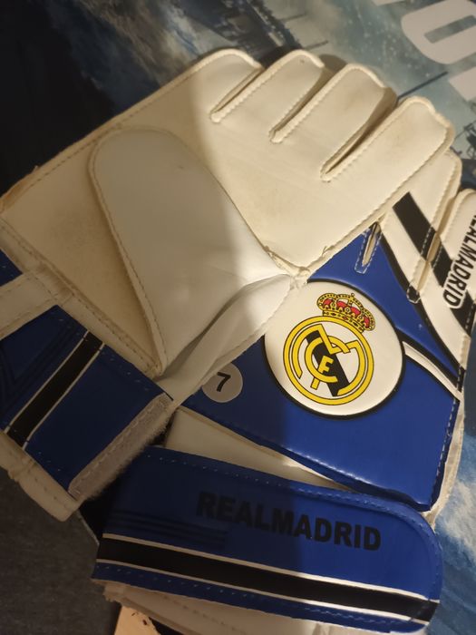 Ръкавици на Real Madrid