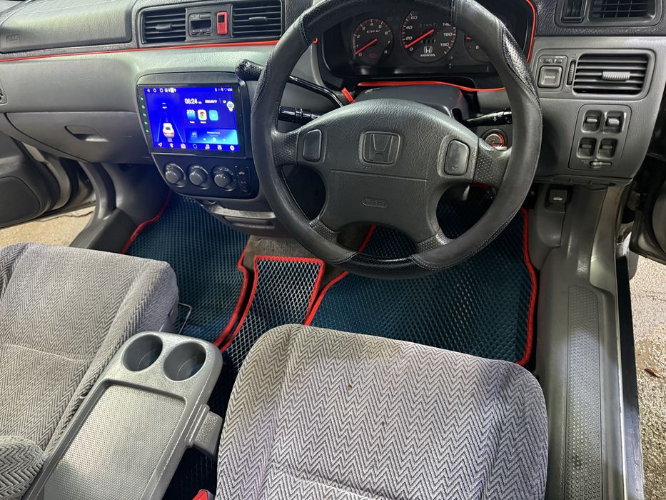 Авто машина Honda CR-V 1997