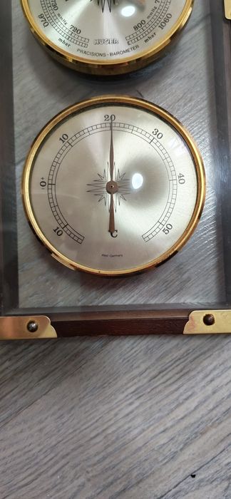Termometru barometru hidrometru