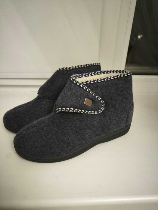 Войлочные ботинки