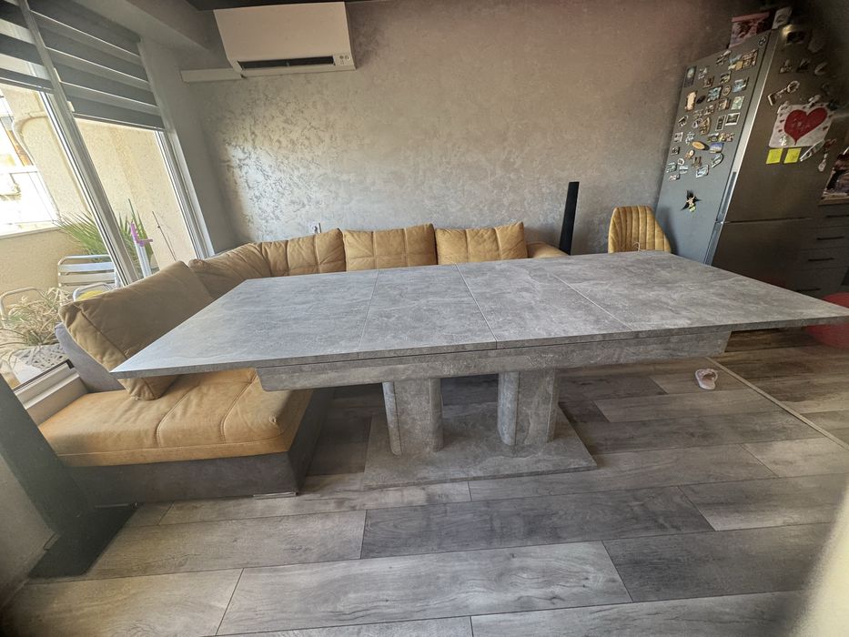 Комплект за всекидневна диван маса и 4 стола