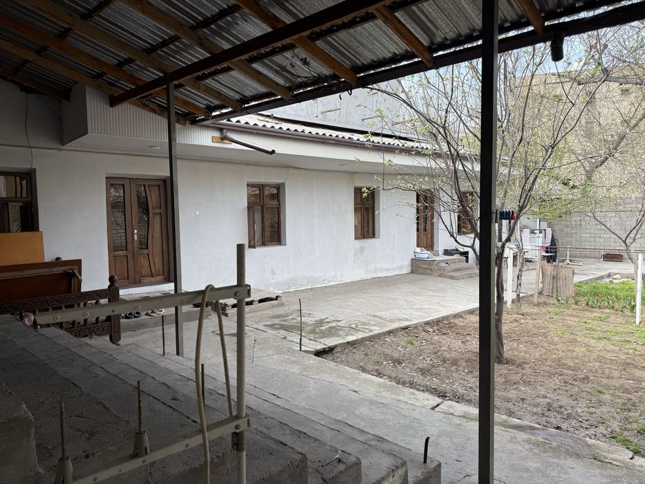 Новза метро Чилонзор райенда 10 сотих участка ховли Сотилади