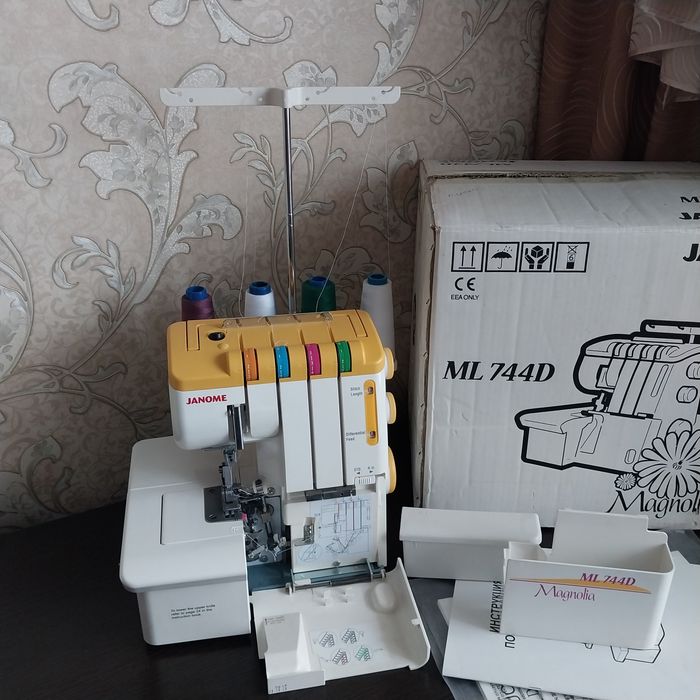 Оверлог JANOME ML744D
