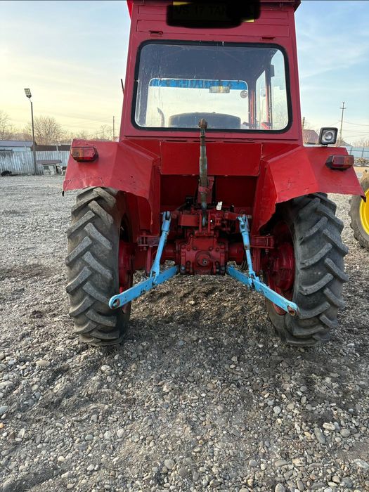Tractor universal 445
