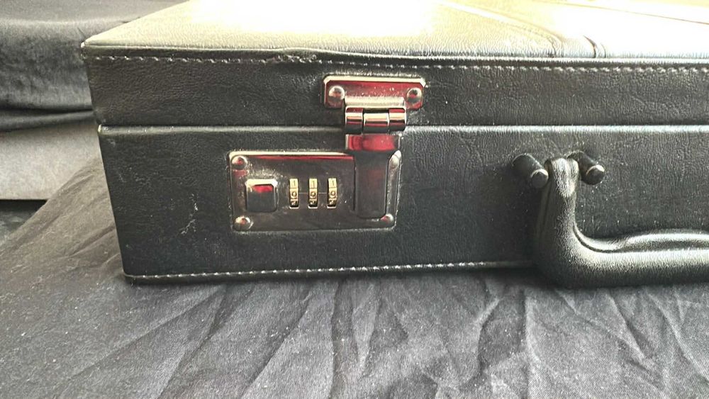 Кожен бизнес куфар