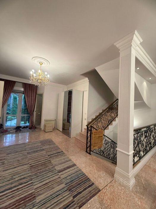 Сдается большой участок на Юнусабаде!