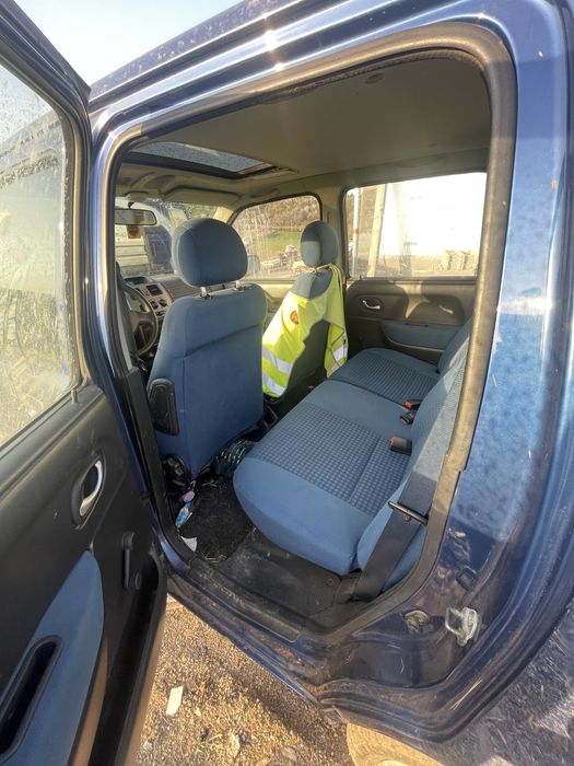 Vând urgent opel agila fără acte de câmp merge bine!!