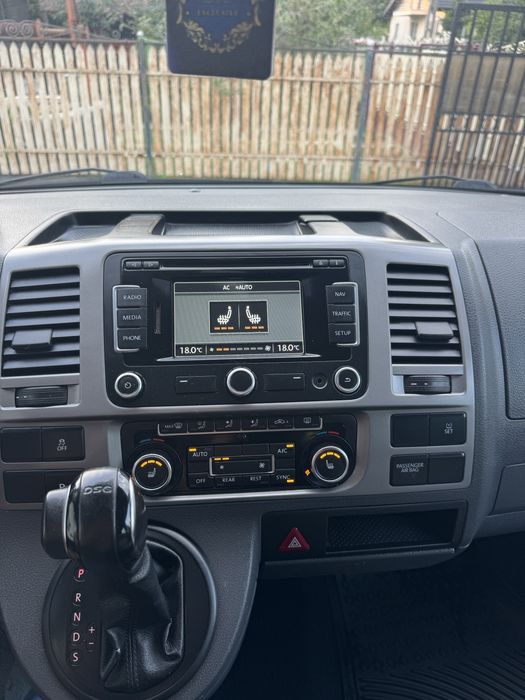 Volkswagen CARAVELLE 2.0 diesel 7+1 locuri Clima Xenon Led 2013 imp GERMANIA